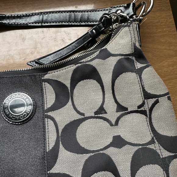 Vintage Y2K Coach 90s Shoulder Bag - Picture 15 of 15